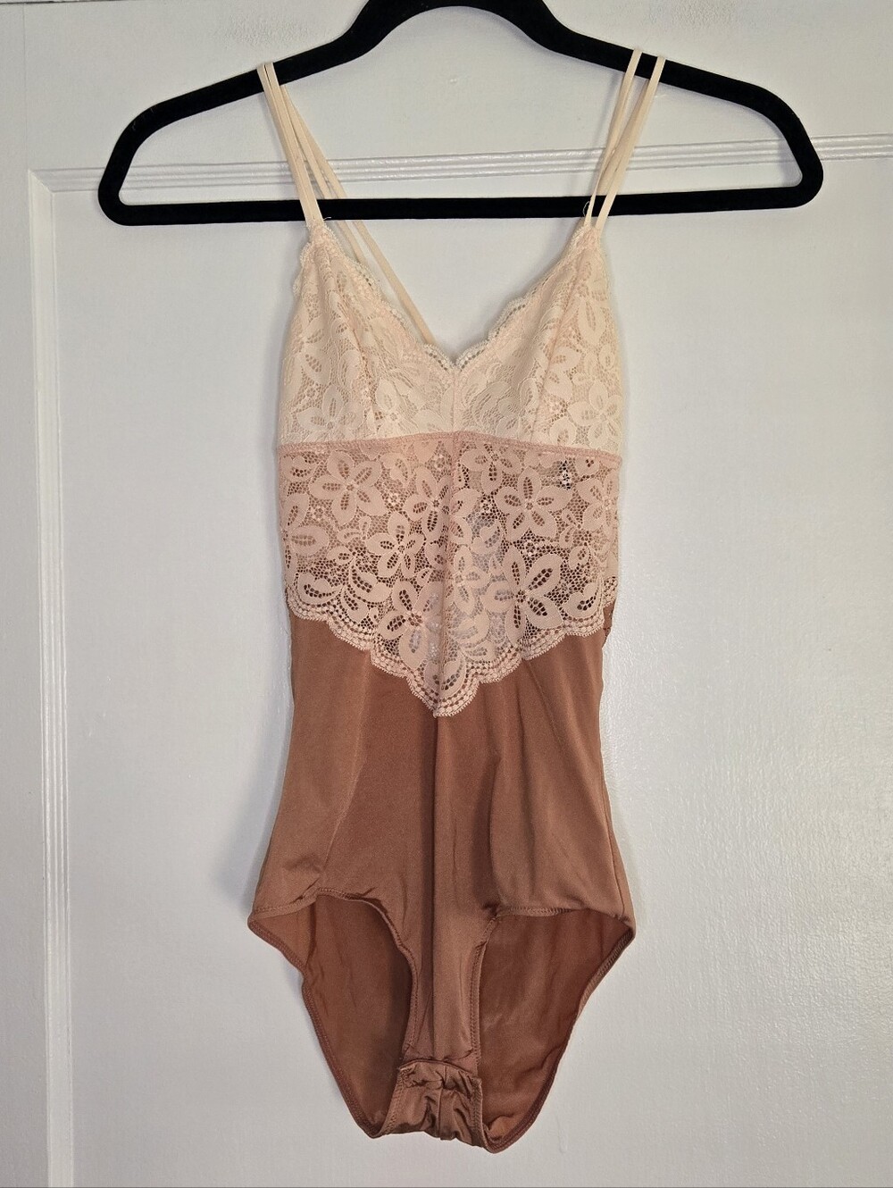 Aerie Lace Trim Bodysuit in Orange, Pink & Cream Women's X-Small